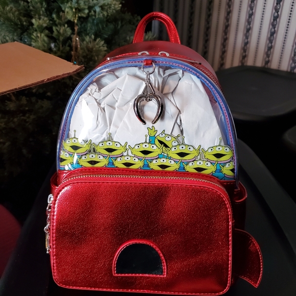 loungefly alien backpack